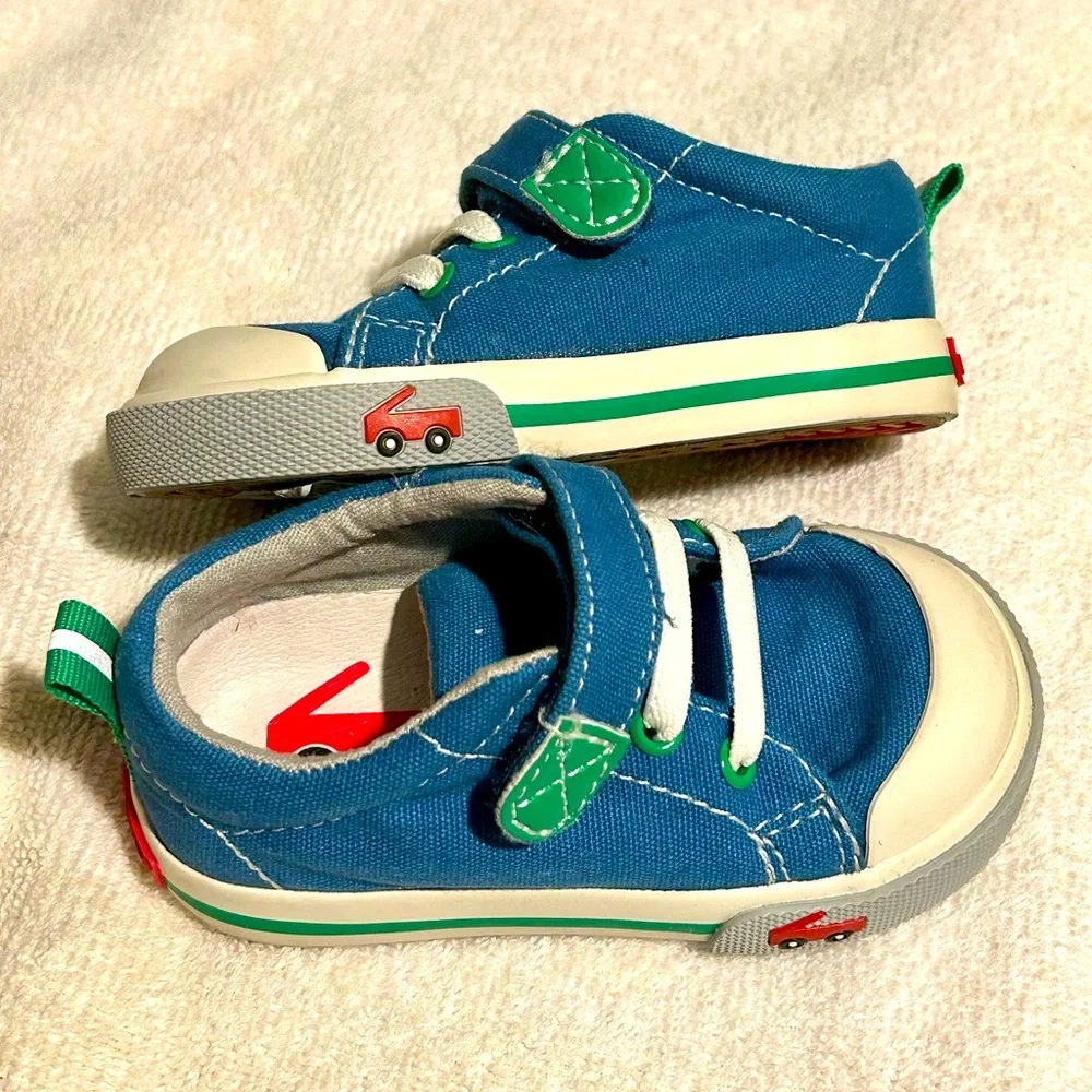 Nordstrom Rack Baby shoes - Picture 1 of 4